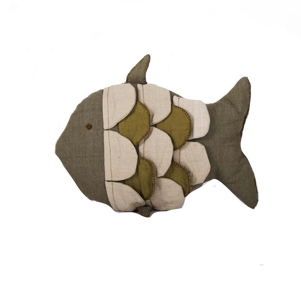 Riyaz Fish Pillow - Project Três
